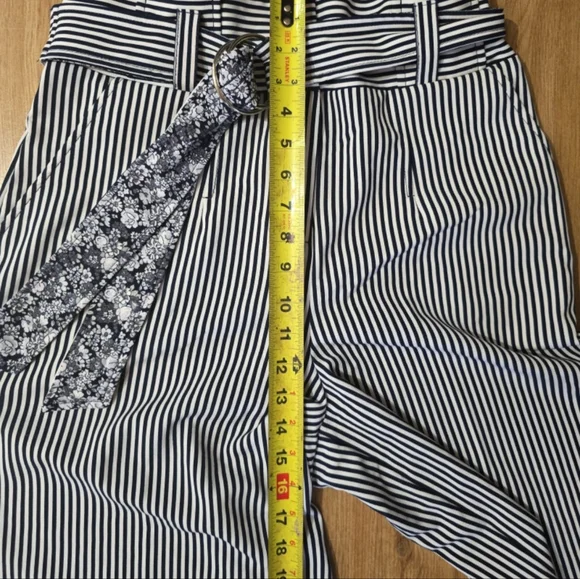 7TH AVENUE NEW YORK & COMPANY HIGH WAISTED WIDE LEG PANTS 💕 - Picture 3 of 8